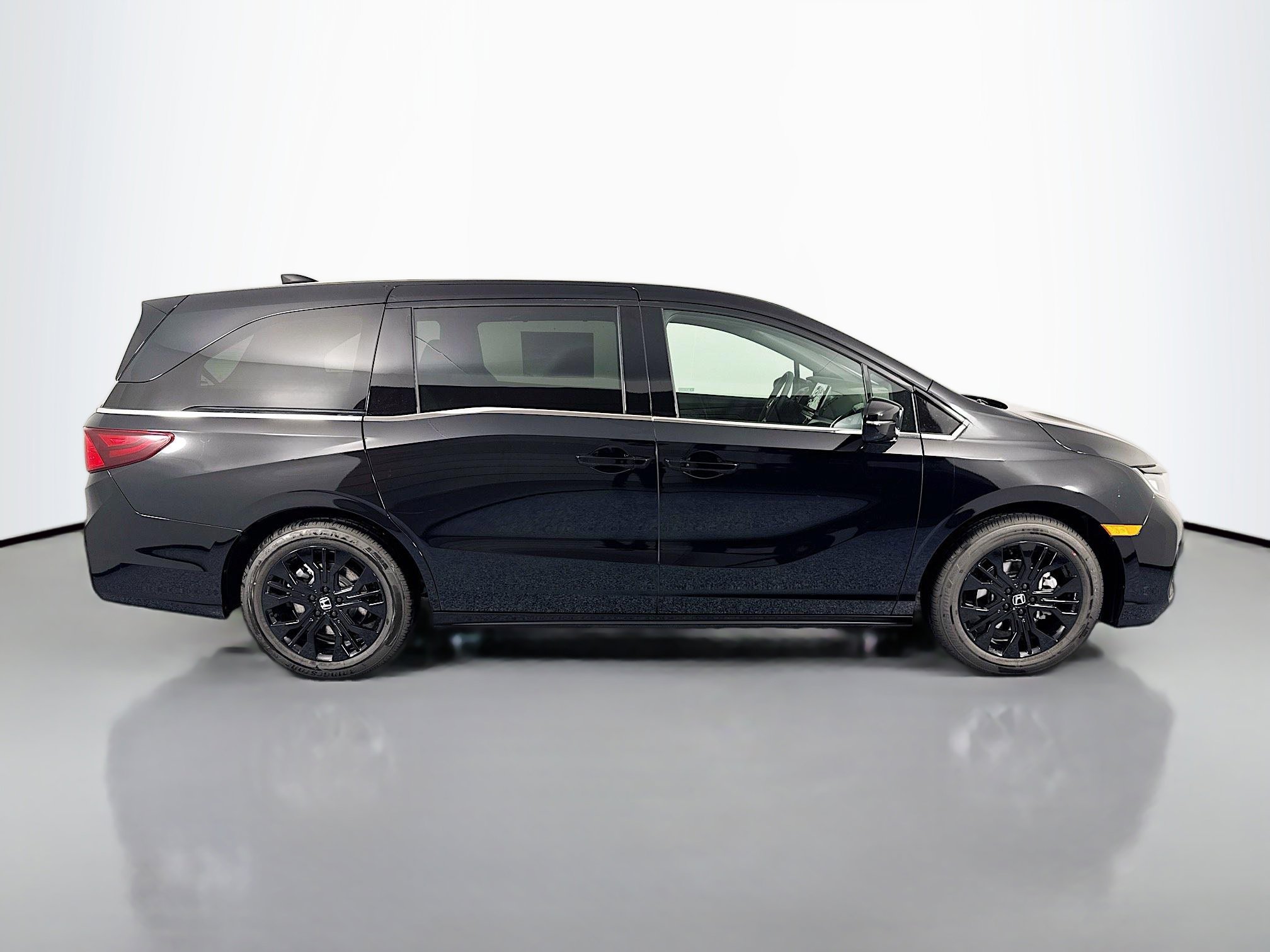 New 2026 Honda Odyssey Sport-L image 4
