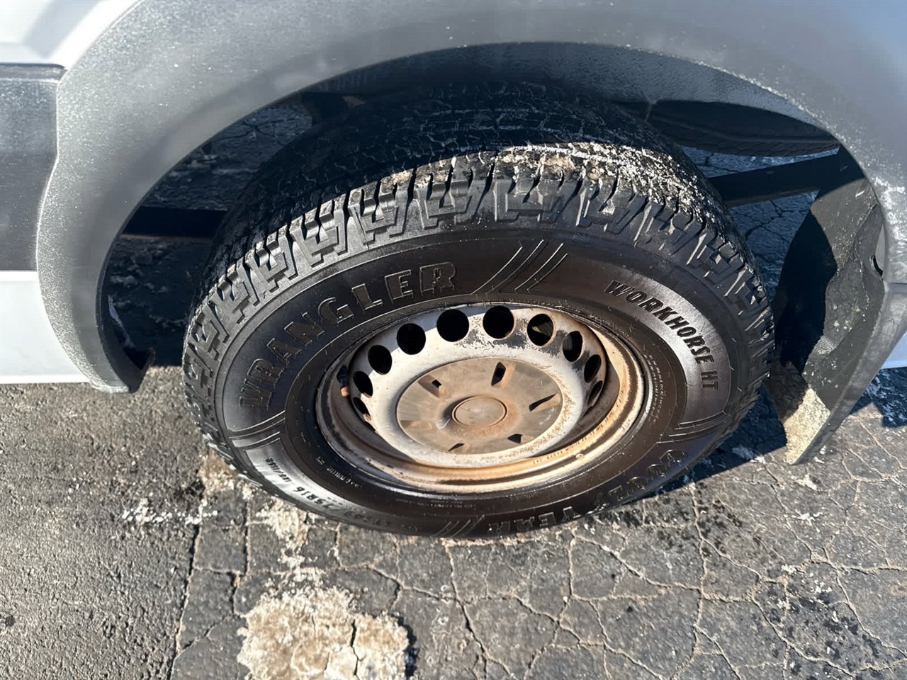 Used 2012 Mercedes-Benz Sprinter 2500 w/ Additional Battery Pkg image 12