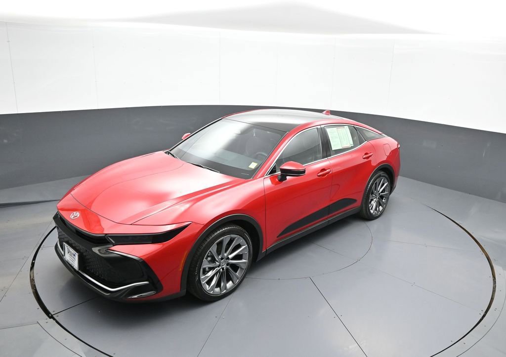 Used 2023 Toyota Crown Limited w/ Advanced Technology Package image 33