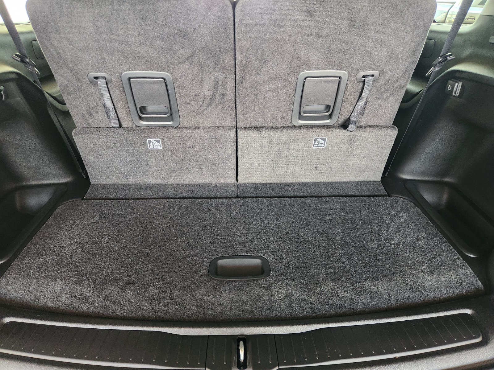 New 2026 Jeep Grand Cherokee L Laredo RWD image 24