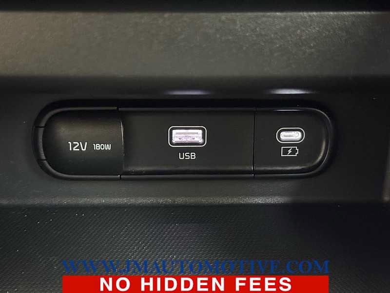 Used 2024 Kia Seltos X-Line AWD/4WD image 37