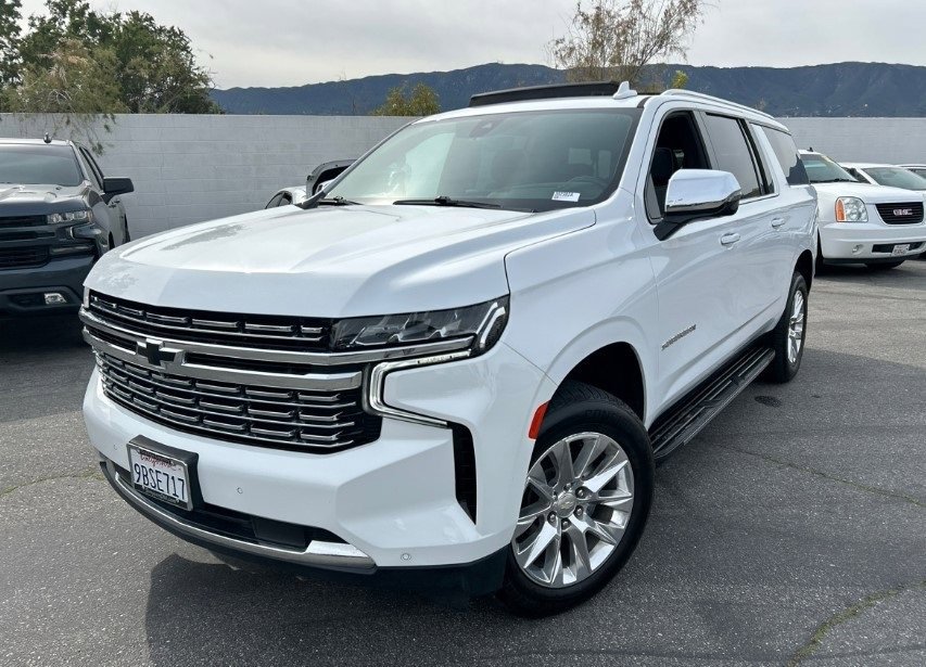 Used 2022 Chevrolet Suburban Premier w/ Premium Package image 2