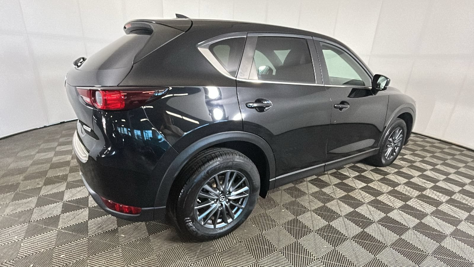 Used 2019 MAZDA CX-5 Touring AWD/4WD image 3