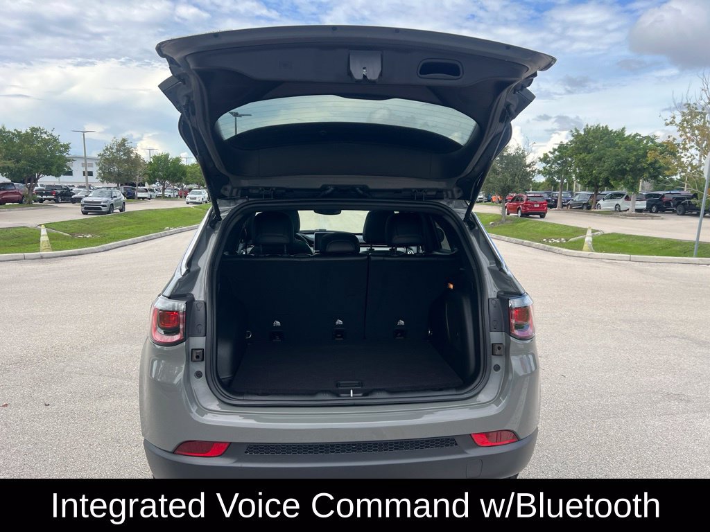 Certified 2023 Jeep Compass Limited w/ Elite Group AWD/4WD image 14