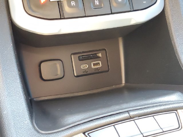 Certified 2022 GMC Acadia SLE w/ Infotainment Package AWD/4WD image 29