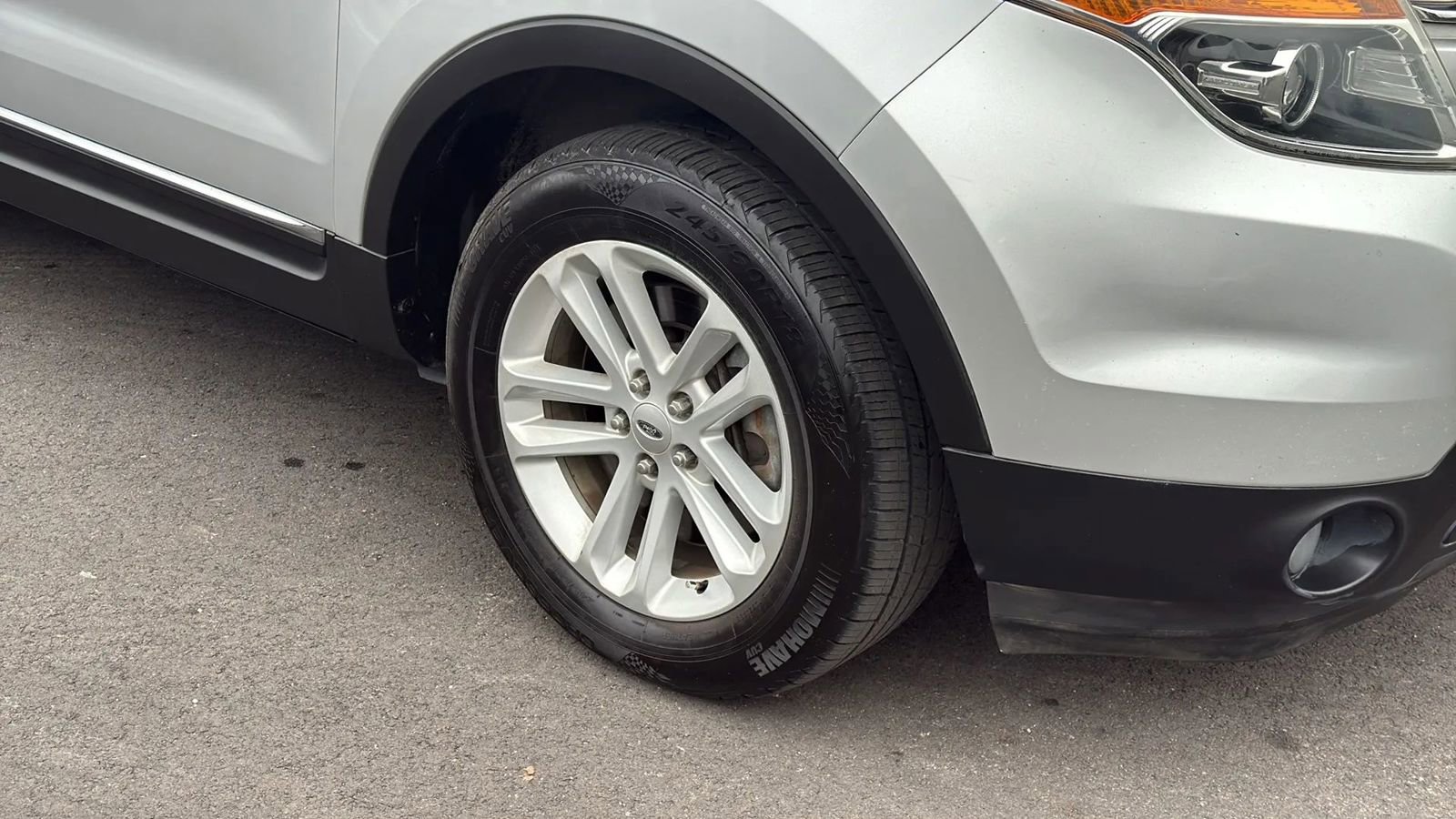 Used 2015 Ford Explorer XLT w/ Equipment Group 202A image 10