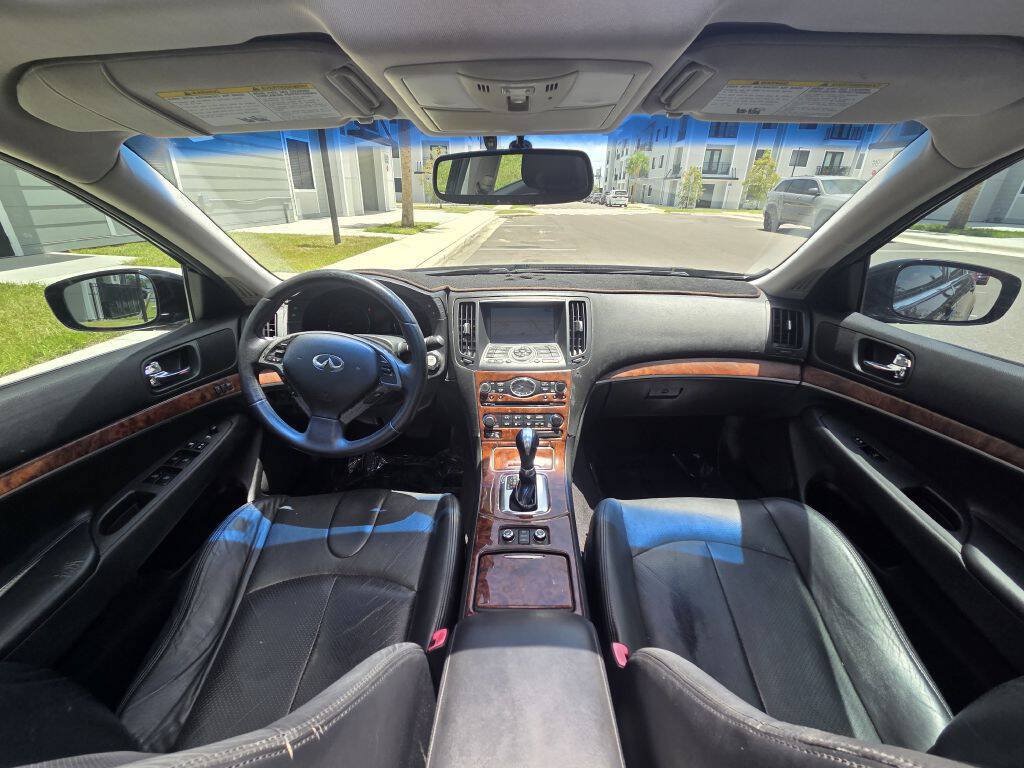 Used 2009 INFINITI G37 x Sedan w/ Premium Pkg AWD/4WD image 17