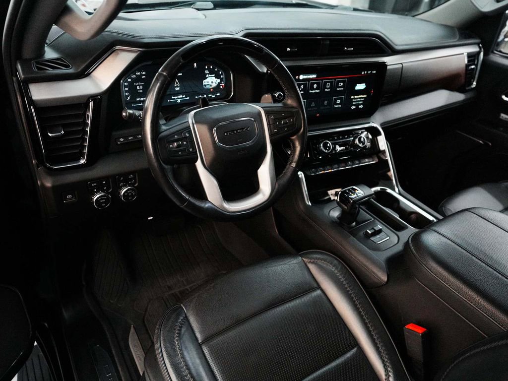 Used 2024 GMC Sierra 1500 Denali w/ Technology Package AWD/4WD image 16