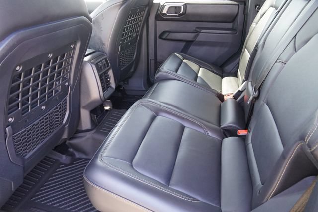 Used 2025 Ford Bronco Badlands w/ Sasquatch Package AWD/4WD image 18
