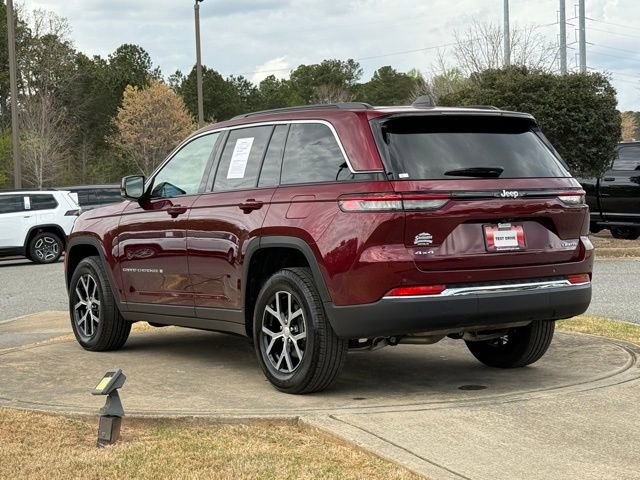Used 2024 Jeep Grand Cherokee Limited AWD/4WD image 5