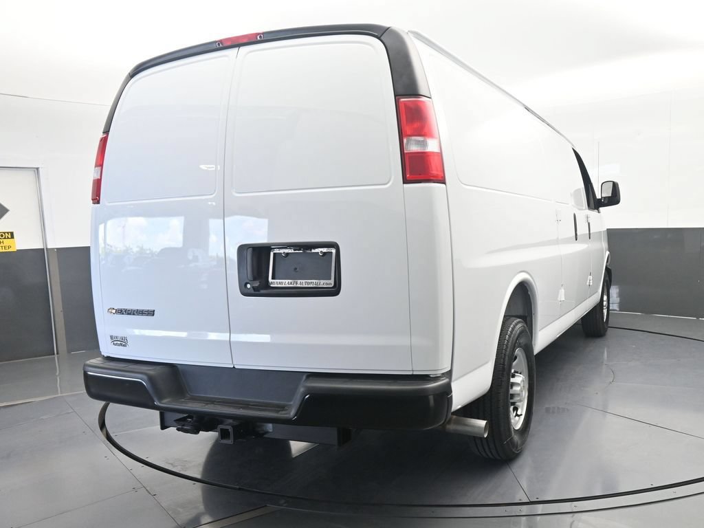 New 2026 Chevrolet Express 2500 Extended w/ Driver Convenience Package RWD image 5