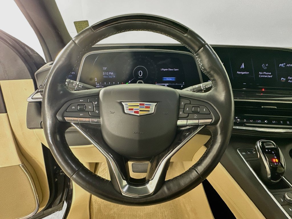 Used 2023 Cadillac Escalade ESV Premium Luxury AWD/4WD image 11