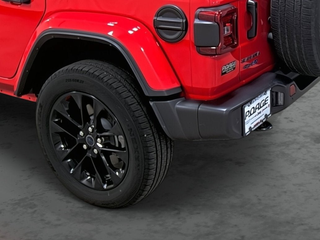 Used 2025 Jeep Wrangler Unlimited Sahara w/ Safety Group AWD/4WD image 9