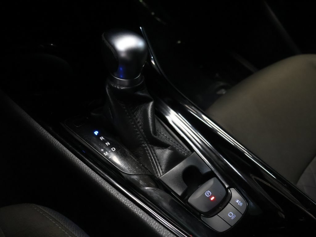 Used 2021 Toyota C-HR XLE FWD image 25