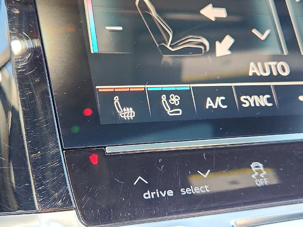 Certified 2024 Audi Q8 e-tron Premium Plus AWD/4WD image 24