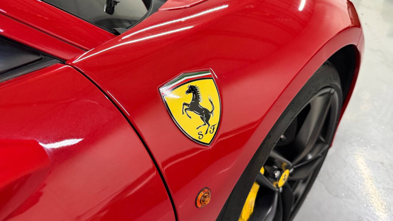 Used 2016 Ferrari 488 GTB image 40