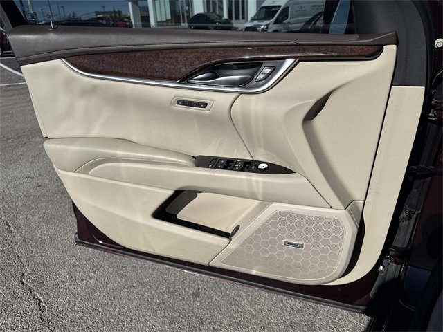 Used 2017 Cadillac XTS Luxury w/ Driver Awareness Package image 7