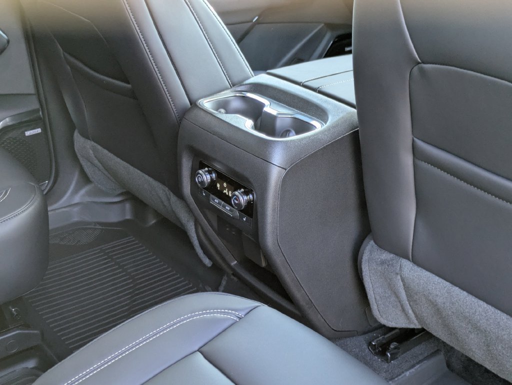 New 2027 GMC Acadia Elevation w/ Elevation Premium Package FWD image 32