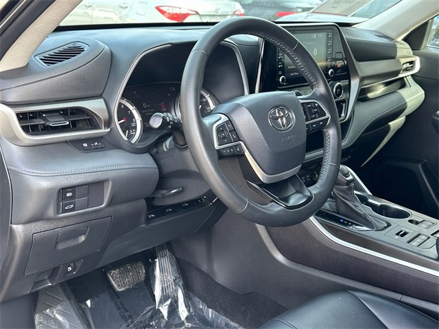 Certified 2022 Toyota Highlander XLE image 20
