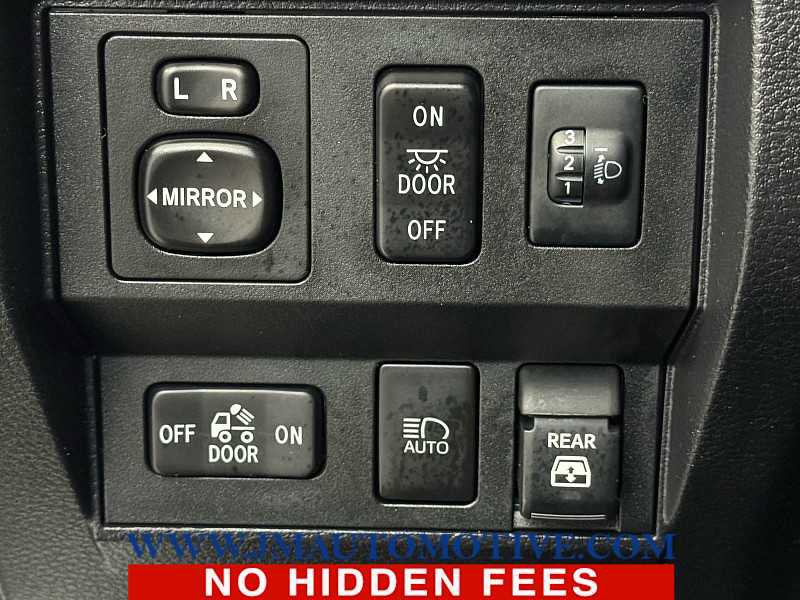 Used 2021 Toyota Tundra Limited w/ Limited Premium Package AWD/4WD image 38
