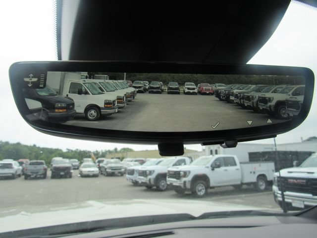 Used 2026 GMC Sierra 3500 AT4 w/ Technology Package AWD/4WD image 30