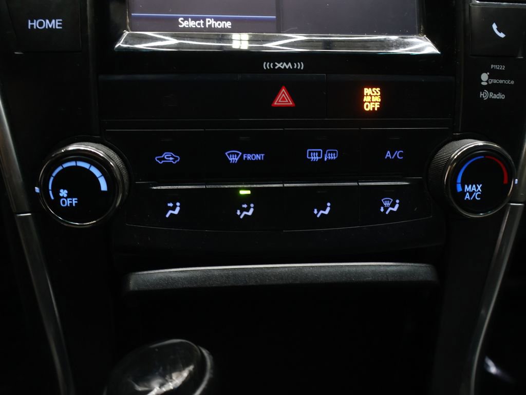 Used 2016 Toyota Camry SE FWD image 22