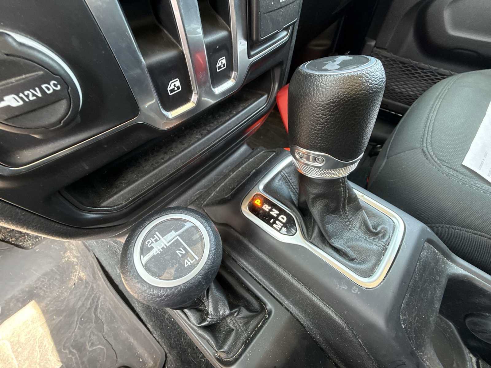 Used 2022 Jeep Wrangler Sport AWD/4WD image 16