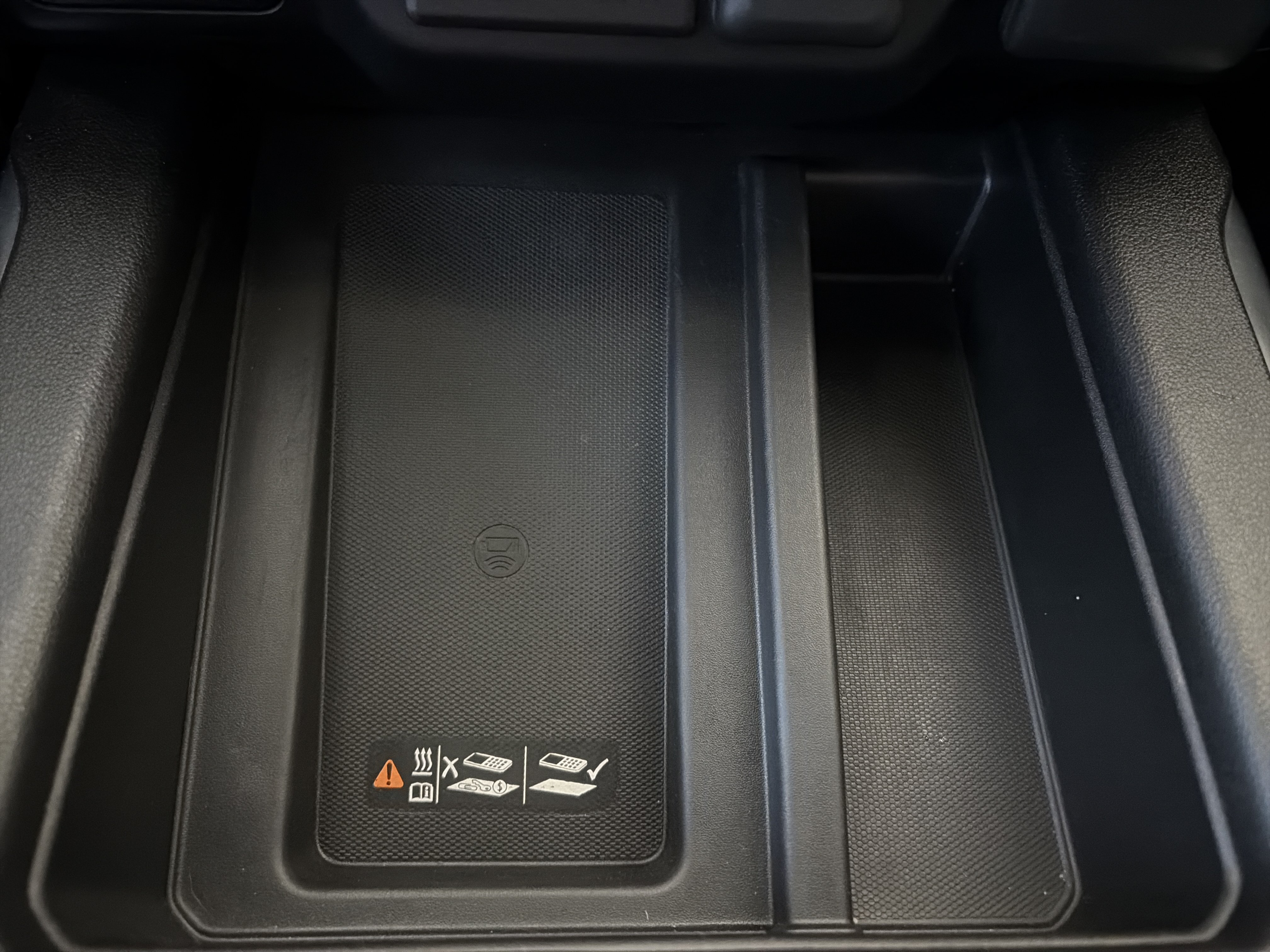 Used 2021 Chevrolet Silverado 3500 High Country AWD/4WD image 24