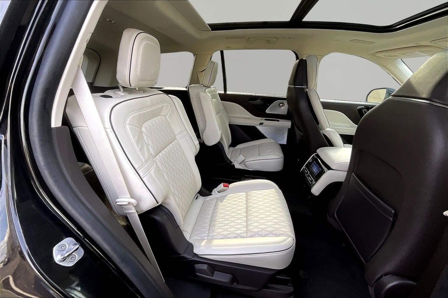 Used 2023 Lincoln Aviator Black Label Grand Touring AWD/4WD image 25