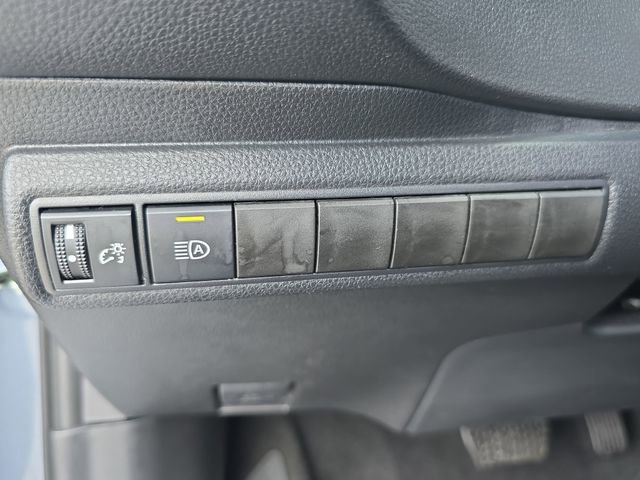Used 2026 Toyota Corolla LE image 25