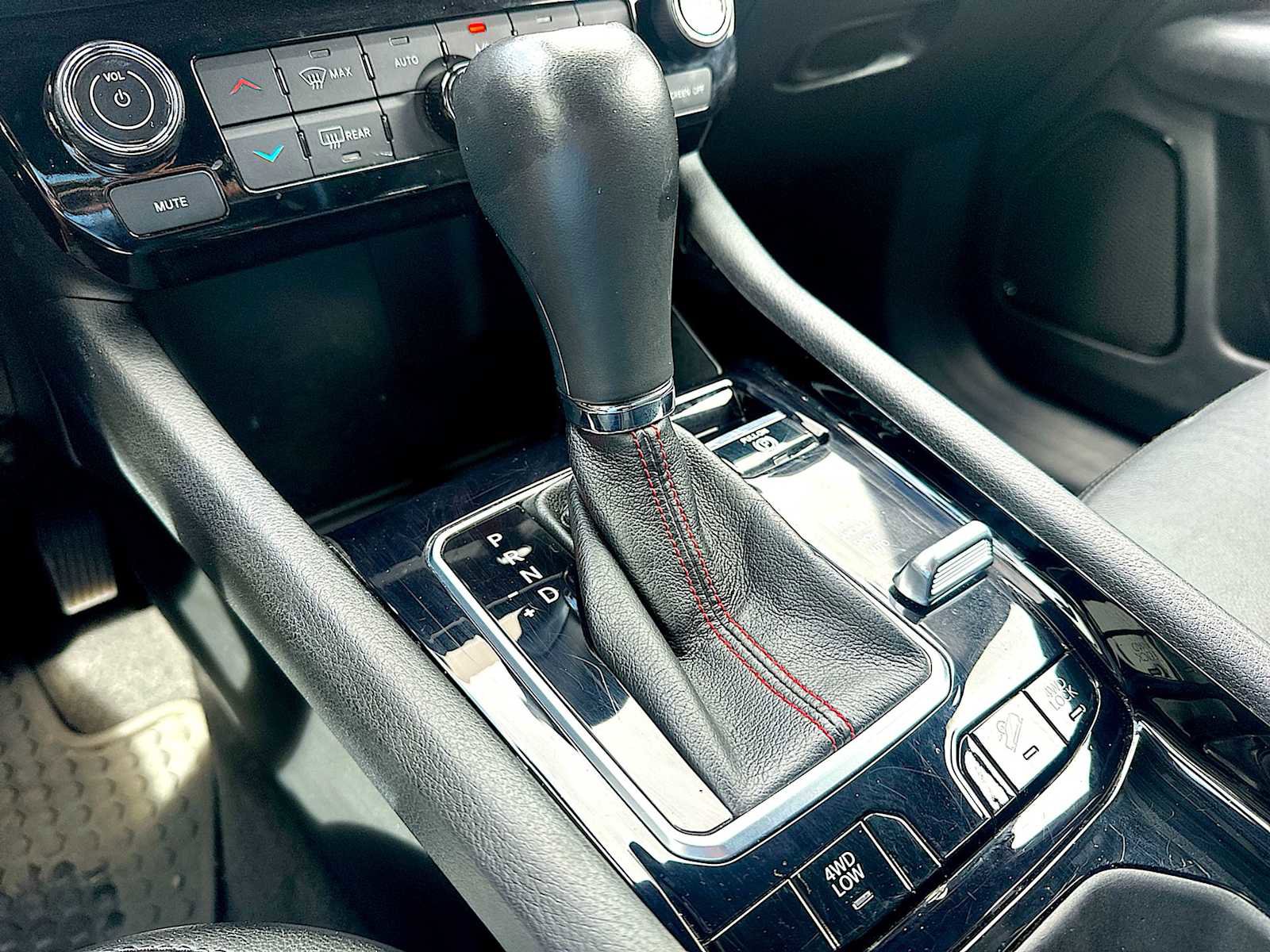 Used 2023 Jeep Compass Trailhawk AWD/4WD image 20