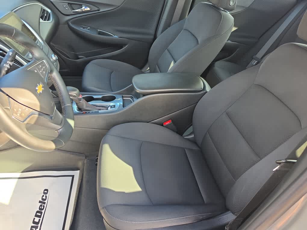 Used 2024 Chevrolet Malibu RS FWD image 22