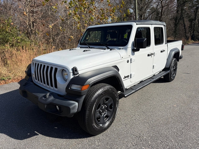 Used 2022 Jeep Gladiator Sport w/ Trailer Tow Package image 2