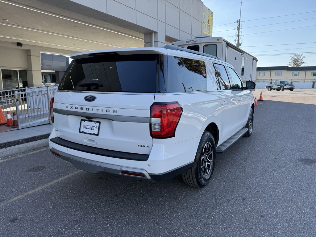 Used 2024 Ford Expedition Max XLT image 6