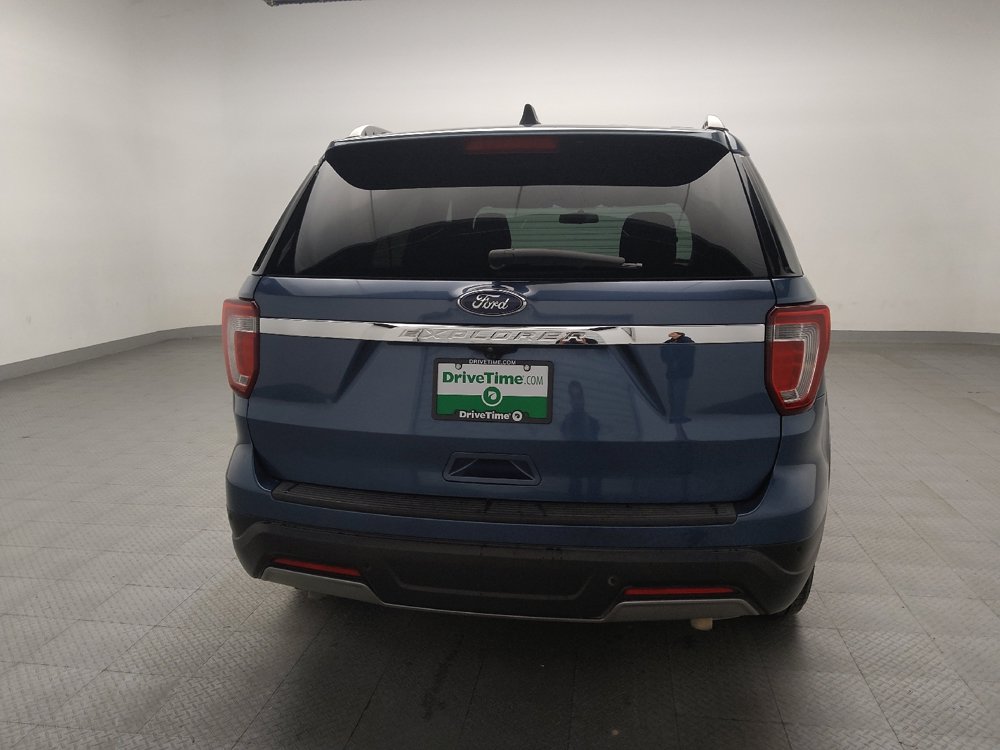 Used 2019 Ford Explorer XLT AWD/4WD image 7