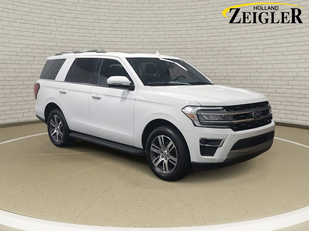 Used 2024 Ford Expedition Limited image 3