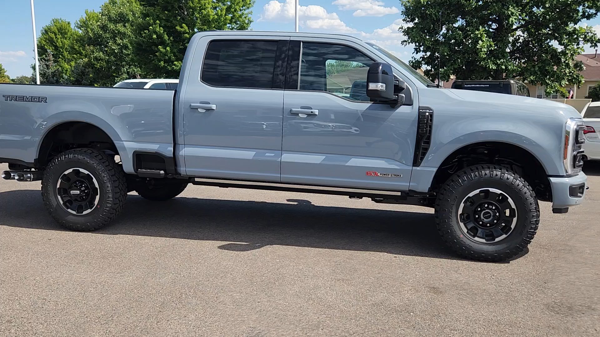 New 2026 Ford F350 Platinum w/ Tremor Off-Road Package AWD/4WD image 14