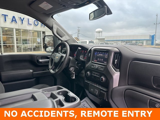 Used 2020 Chevrolet Silverado 2500 W/T w/ WT Fleet Convenience Package image 2