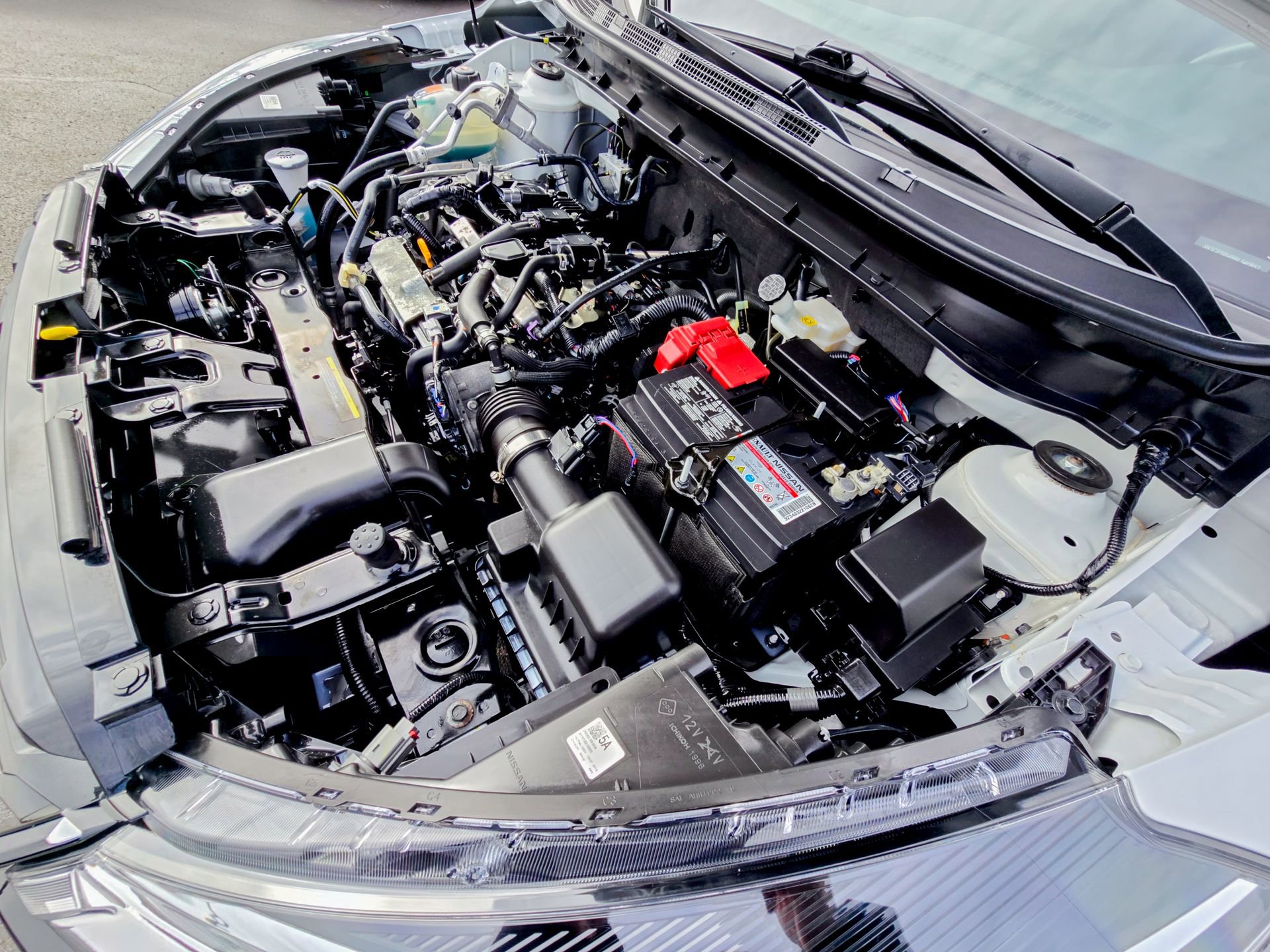 Used 2024 Nissan Kicks S image 37