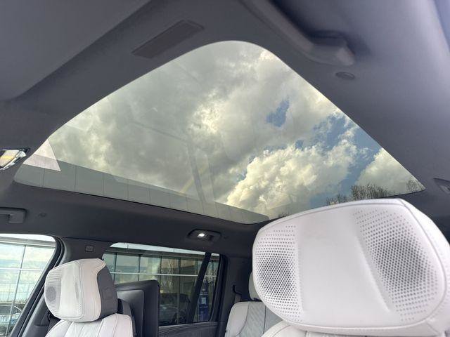 New 2026 Cadillac Escalade IQL Sport 1 w/ LPO, Floor Liner Package AWD/4WD image 18