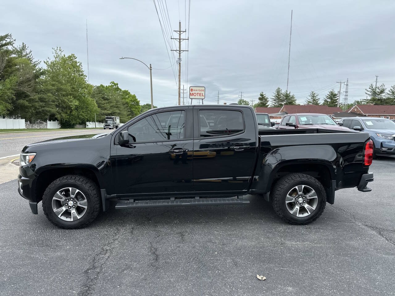 Used 2017 Chevrolet Colorado Z71 AWD/4WD image 4