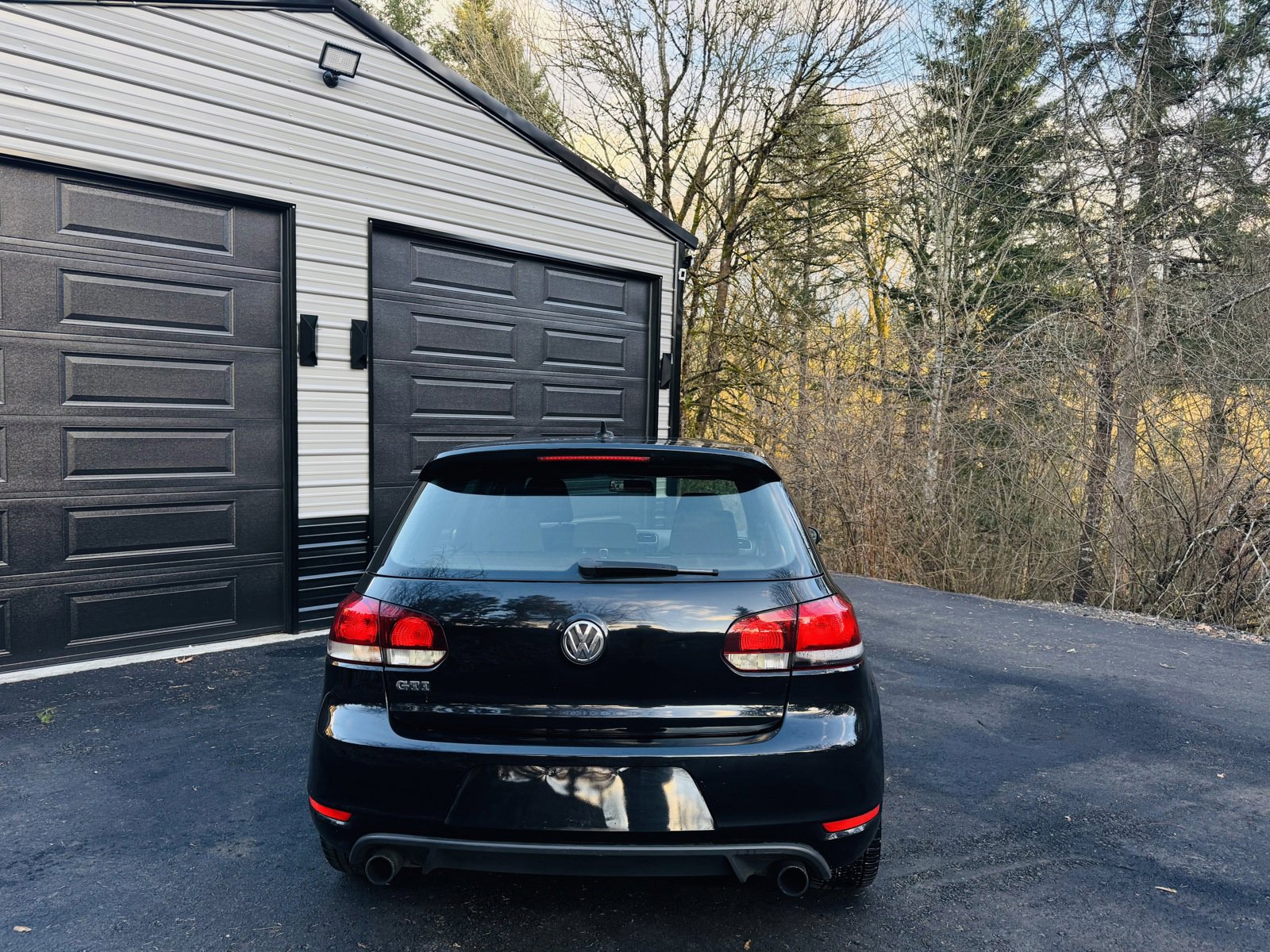 Used 2014 Volkswagen GTI Wolfsburg Edition FWD image 3