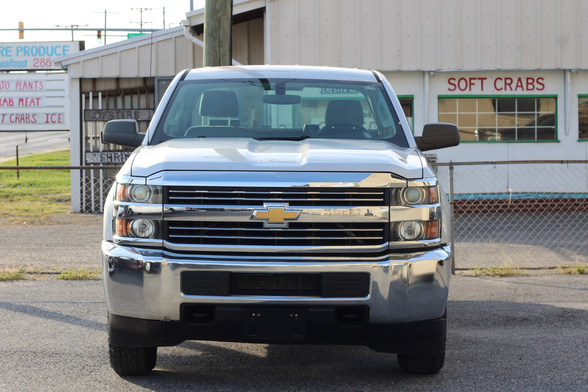 Used 2017 Chevrolet Silverado 2500 W/T AWD/4WD image 2