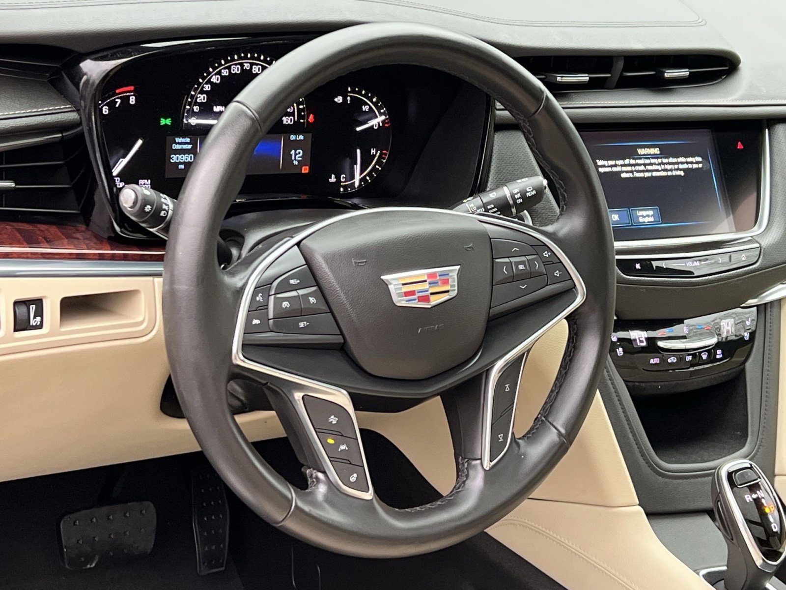 Used 2018 Cadillac XT5 Premium Luxury image 14