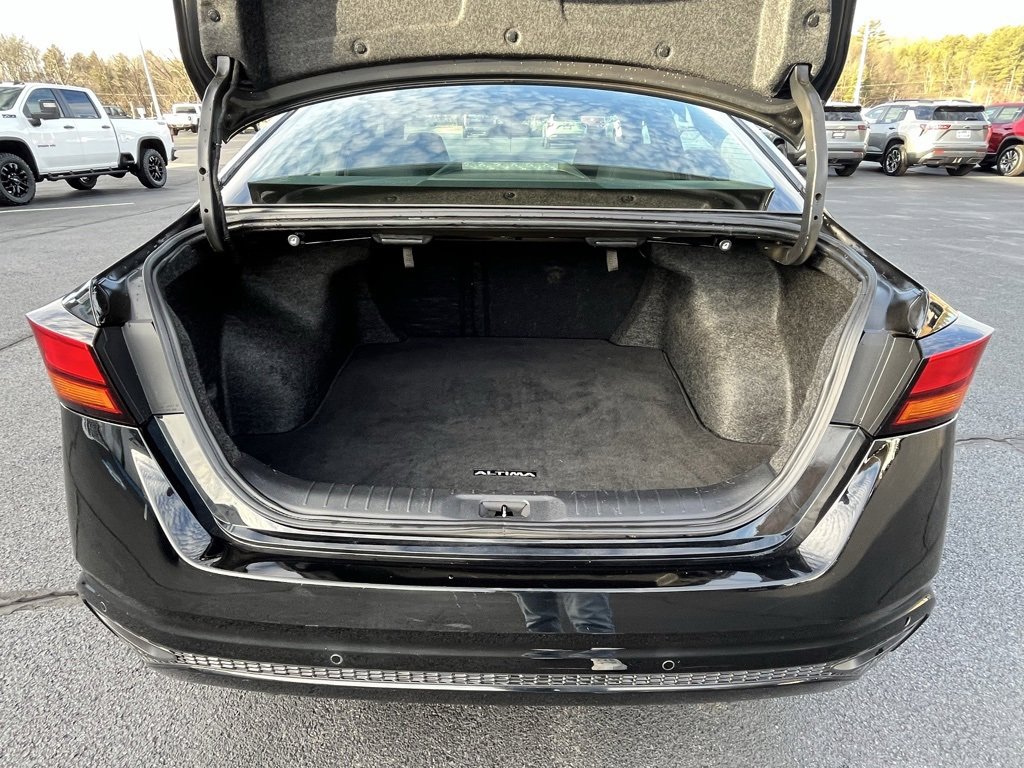 Used 2024 Nissan Altima 2.5 SV image 15