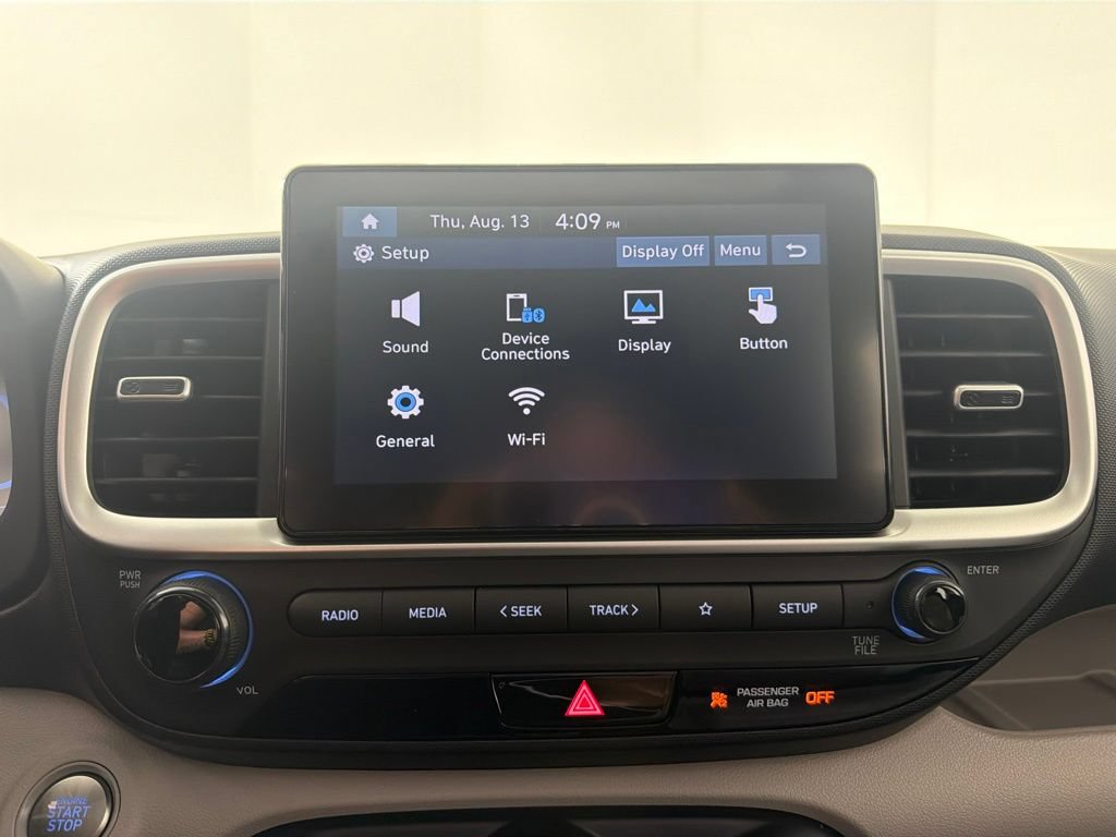 New 2026 Hyundai Venue SEL FWD image 19