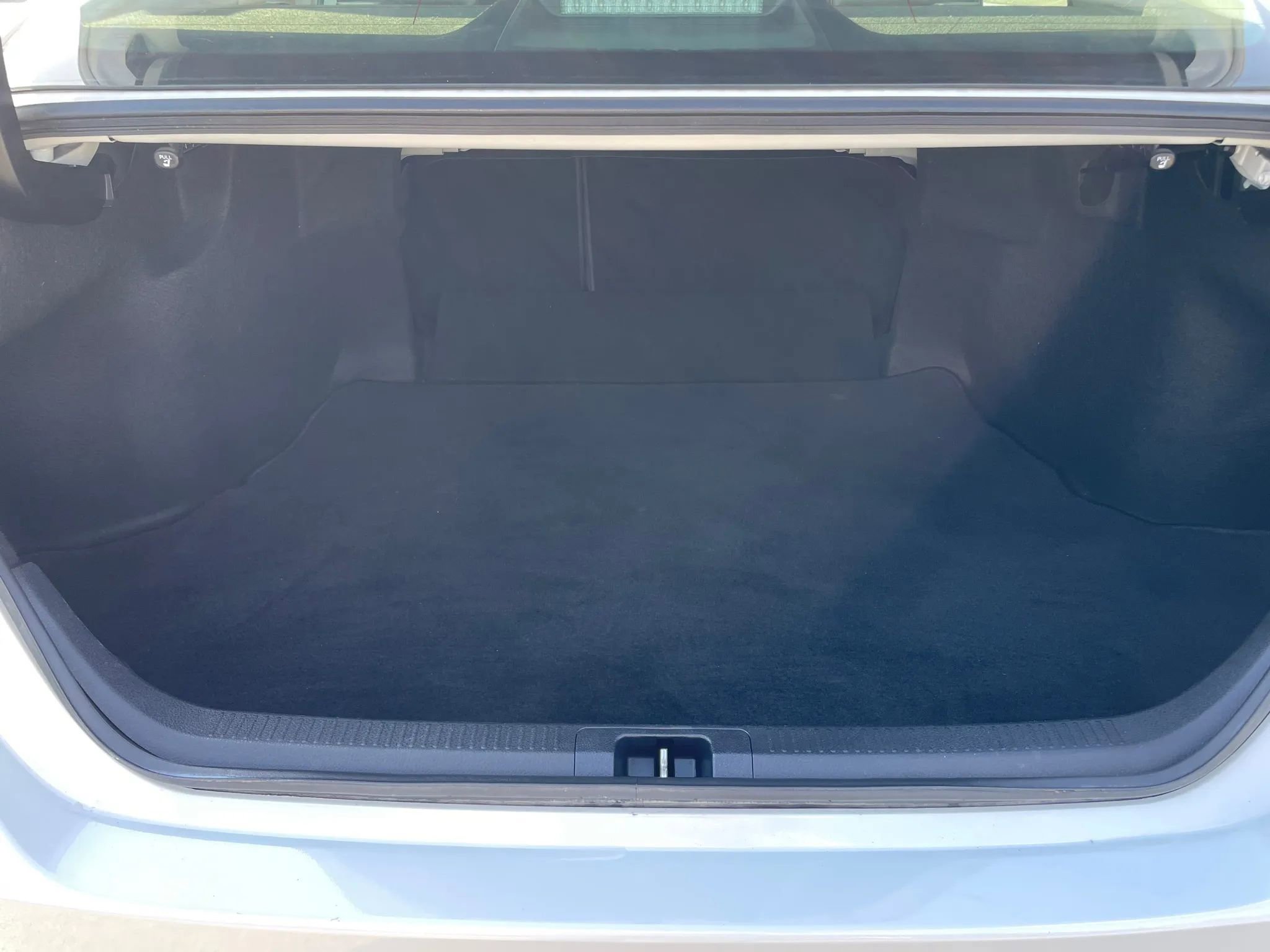 Used 2021 Toyota Camry XSE w/ Carpet Mat Package (TMS) image 10