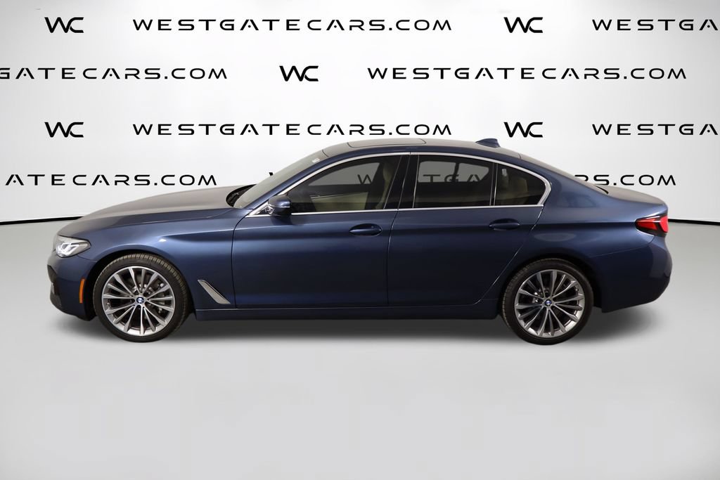 Used 2023 BMW 530i xDrive w/ Premium Package AWD/4WD image 5