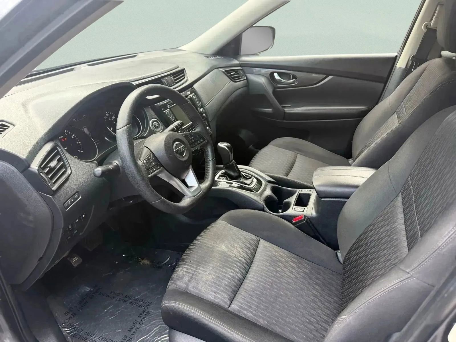 Used 2019 Nissan Rogue SV image 29