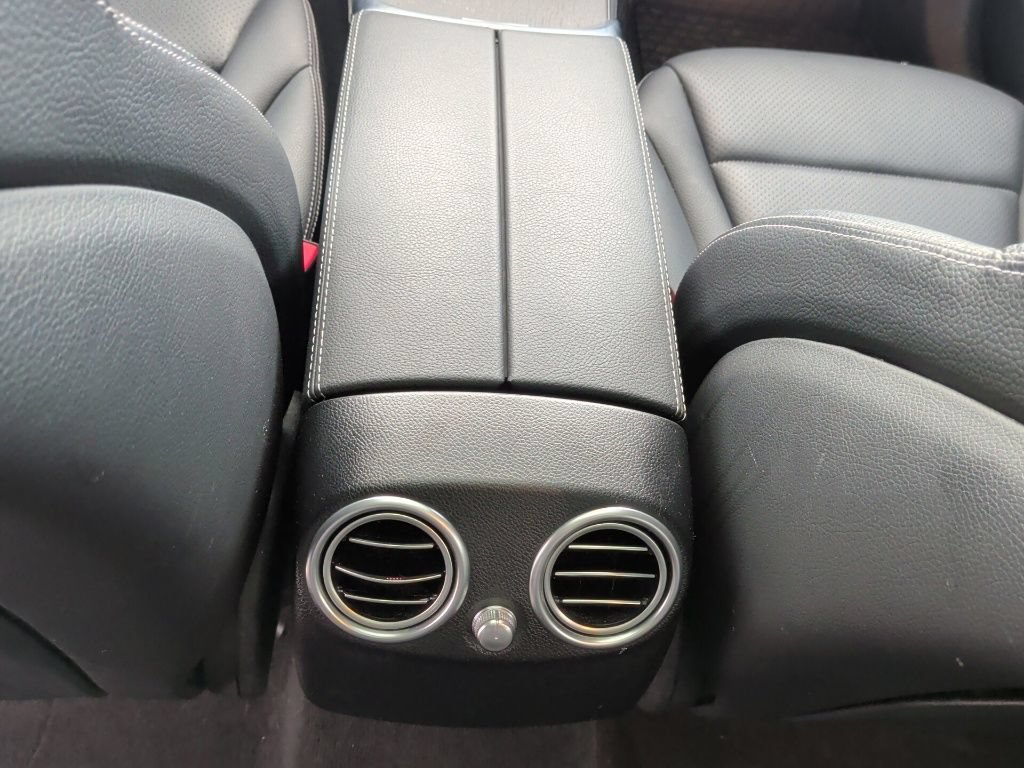 Used 2020 Mercedes-Benz GLC 300 image 36